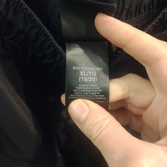 𝅺THE North face shell pants size 18-20 like new - Picture 3 of 4